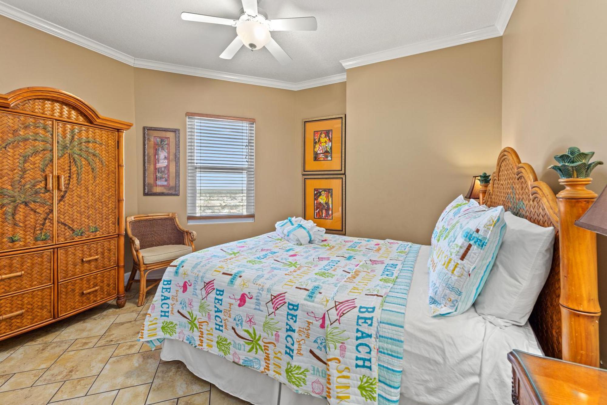 Gulf Front Master Bedroom! 2 Pools & Hot Tubs! Sleeps 8! Panama City Beach Bagian luar foto
