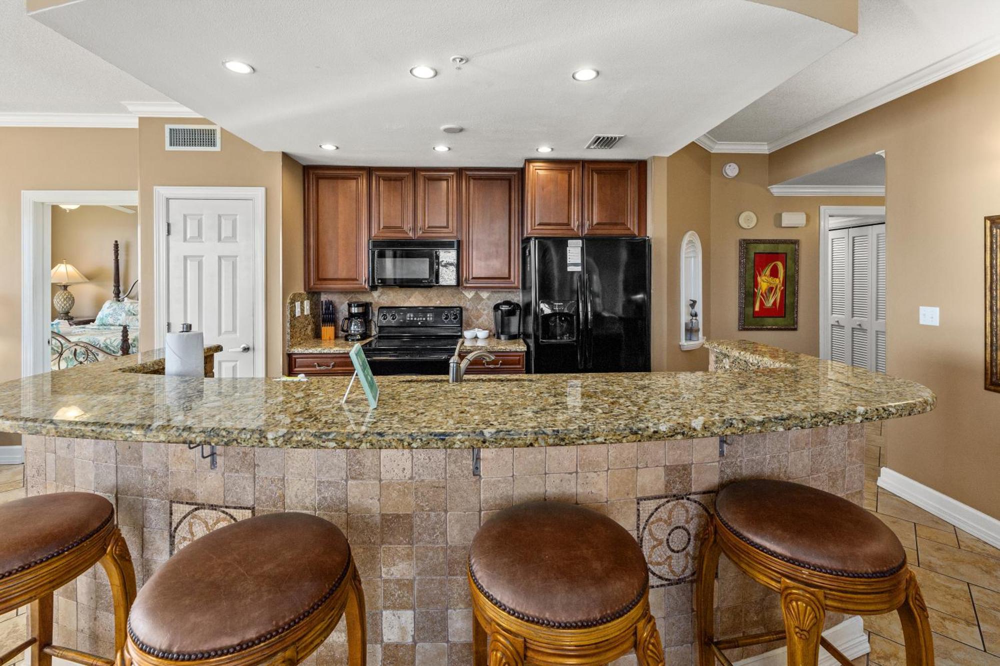 Gulf Front Master Bedroom! 2 Pools & Hot Tubs! Sleeps 8! Panama City Beach Bagian luar foto