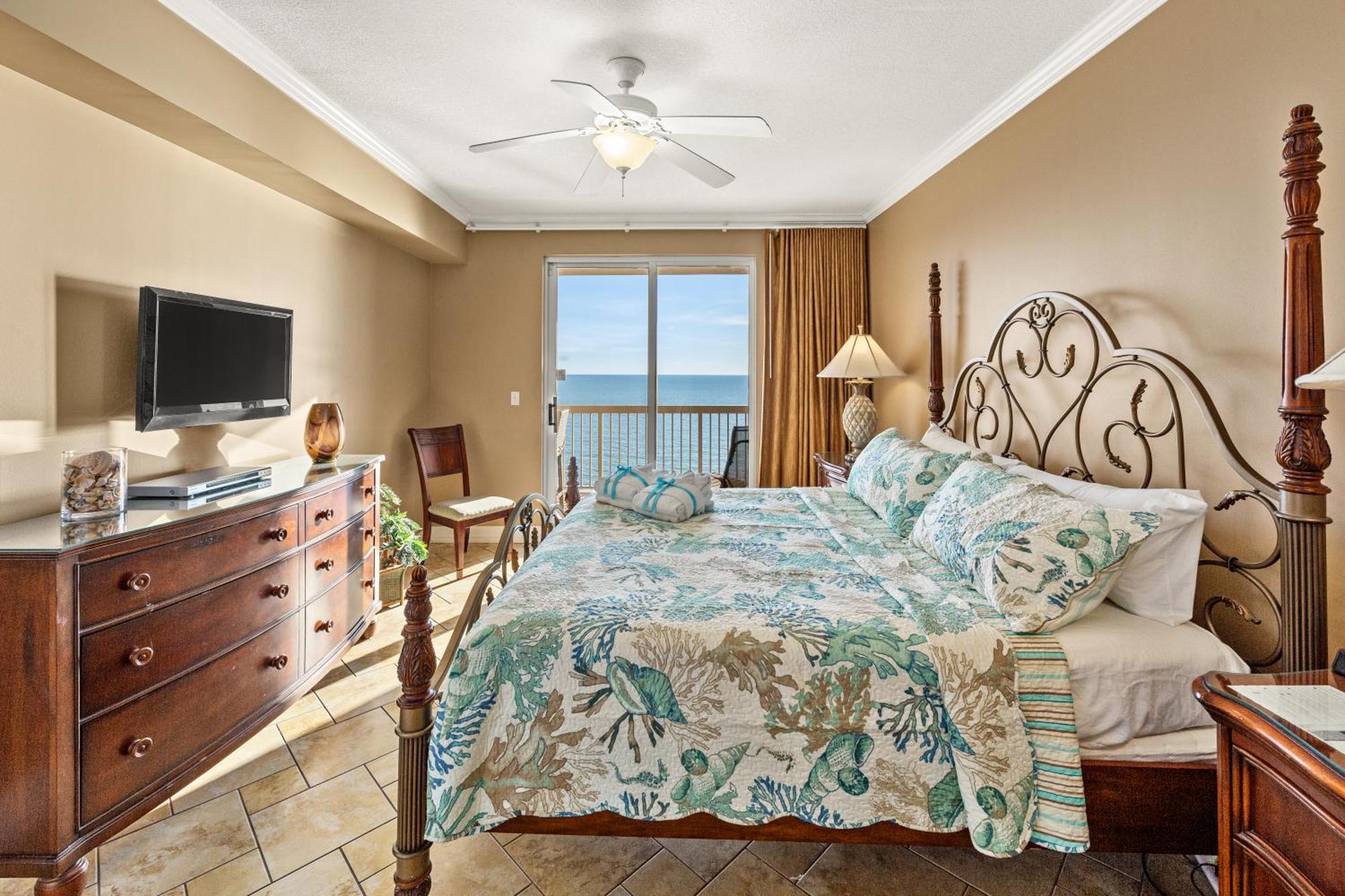 Gulf Front Master Bedroom! 2 Pools & Hot Tubs! Sleeps 8! Panama City Beach Bagian luar foto